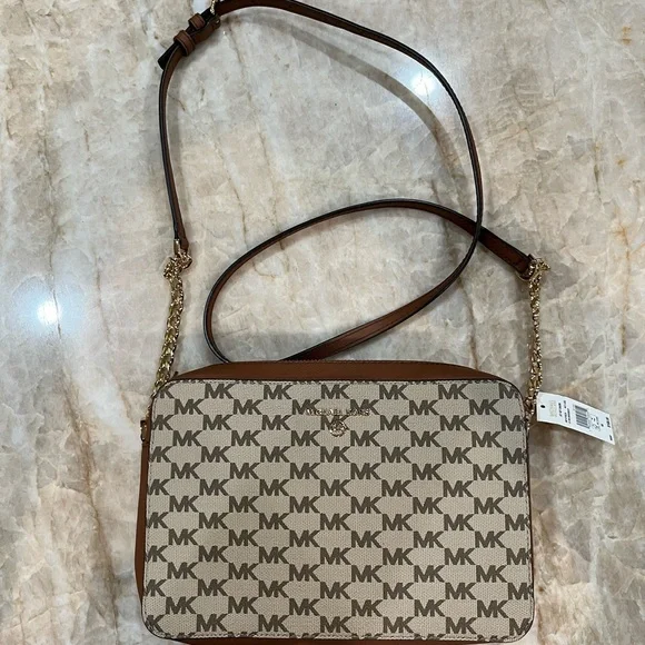 Michael Kors Large Jet Set Charm. EW Crossbody bag. New with tags - Picture 4 of 10